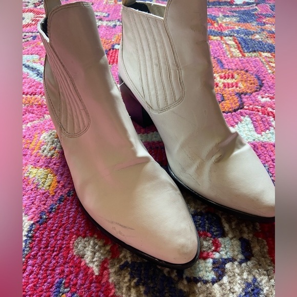 Melrose & Market White Ankle Booties 7 - Picture 4 of 12